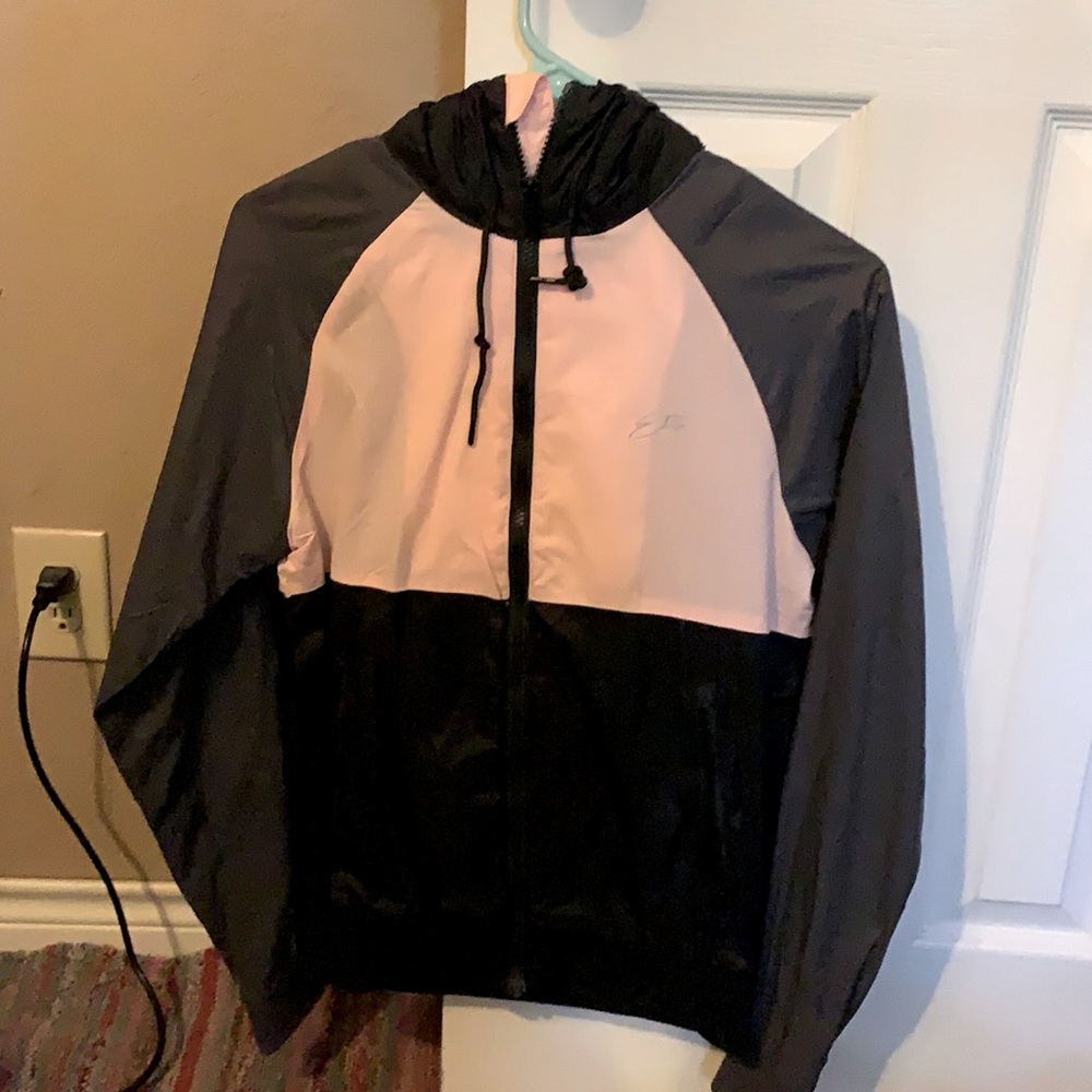 NWOT Ever Forward windbreaker